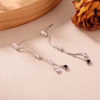 1 Pair Simple Style Curve Tassel Tassel Plating Inlay Copper Zircon White Gold Plated Drop Earrings main image 6