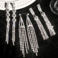 1 Paire Élégant Brillant Géométrique Incruster Alliage Strass Plaqué Argent Boucles D'oreilles main image 1