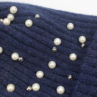 Women's Cute Solid Color Pearl Eaveless Wool Cap main image 2
