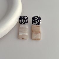 1 Pair Simple Style Geometric Resin Drop Earrings sku image 1