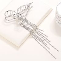 Women's Simple Style Geometric Solid Color Alloy Plating Hair Claws main image 4