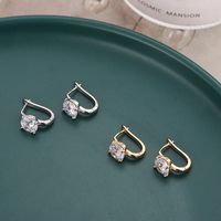 1 Pair Sweet Geometric Solid Color Plating Inlay Metal Rhinestones Hoop Earrings main image 3