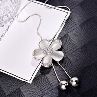 Vintage Style Flower Alloy Copper Plating Inlay Artificial Crystal Women's Pendant Necklace main image 6