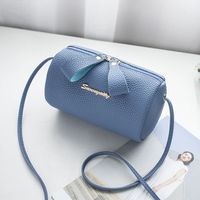 Women's Mini Pu Leather Solid Color Vintage Style Pillow Shape Zipper Shoulder Bag main image 1