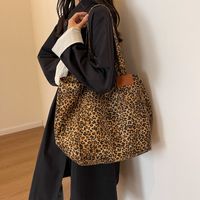 Women's Canvas Leopard Streetwear Bucket Zipper Shoulder Bag main image 1