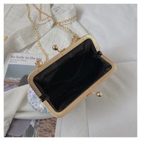 Women's Pu Leather Solid Color Elegant Sequins Shell Lock Clasp Evening Bag main image 2