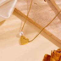 Acero Titanio Chapados en oro de 18k Elegante Enchapado Forma De Corazón Color Sólido Collar Colgante main image 4