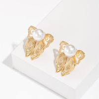 1 Pair Simple Style C Shape Plating Inlay Copper Artificial Pearls 14k Gold Plated Ear Studs main image 4