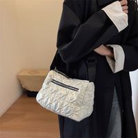 Women's Pearlescent Cotton Solid Color Elegant Sewing Thread Square Zipper Shoulder Bag main image 1