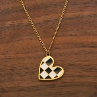 304 Stainless Steel 18K Gold Plated Casual Simple Style Enamel Plating Heart Shape Checkered Pendant Necklace main image 1