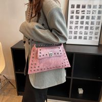 Women's Pu Leather Solid Color Streetwear Rivet Square Lock Clasp Shoulder Bag main image 7