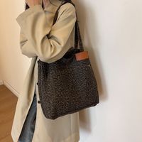 Women's Canvas Leopard Streetwear Bucket Zipper Shoulder Bag main image 9