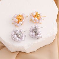 1 Pair Basic Modern Style Flower Imitation Pearl Copper Drop Earrings main image 1