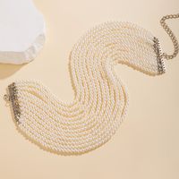 Retro Exaggerated French Style Round Solid Color Imitation Pearl Women's Necklace main image 4