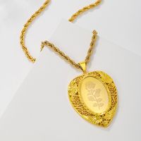 Elegant Vintage Style Heart Shape Copper 18k Gold Plated Pendant Necklace In Bulk main image 4