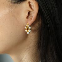 1 Pair Elegant Luxurious Lady Geometric Plating Imitation Pearl Titanium Steel 18k Gold Plated Ear Studs main image 6