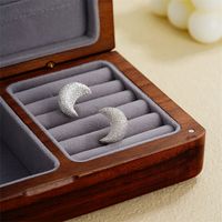 1 Pair Simple Style Moon Oval Plating Three-dimensional Copper Gold Plated Ear Studs main image 4