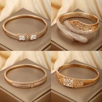 Xuping Simple Style Solid Color Alloy Plating Inlay Artificial Gemstones 18k Gold Plated Women's Bangle main image 6