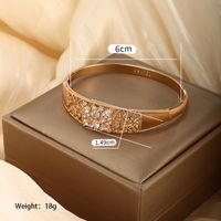 Xuping Simple Style Solid Color Alloy Plating Inlay Artificial Gemstones 18k Gold Plated Women's Bangle sku image 3