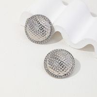 1 Piece Elegant Retro Round Three-dimensional Alloy Ear Studs main image 4