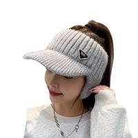 Women's Basic Simple Style Solid Color Curved Eaves Baseball Cap main image 3