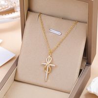 Style Simple Traverser Infini Alliage Le Cuivre Placage Incruster Strass Plaqué Or 18k Femmes Pendentif main image 1