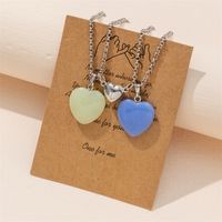 Elegant Heart Shape Alloy Luminous Plating Valentine's Day Couple Pendant Necklace main image 6