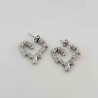 Wholesale Retro Classic Style Heart Shape Titanium Steel Earrings Necklace sku image 2