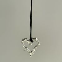 Wholesale Retro Classic Style Heart Shape Titanium Steel Earrings Necklace sku image 1
