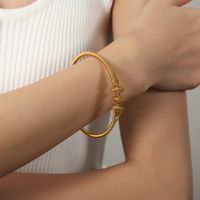 Simple Style Geometric Solid Color Titanium Steel Layered Plating 18k Gold Plated Bangle sku image 3