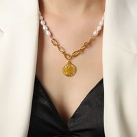 Elegant Vintage-stil Menschlich Brief Süßwasserperle Titan Stahl Perlen Überzug 18 Karat Vergoldet Unisex Halskette Mit Anhänger main image 3