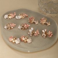 1 Pair Vintage Style Xuping Ginkgo Leaf Plating Alloy Copper Alloy 18k Gold Plated Ear Studs main image 7