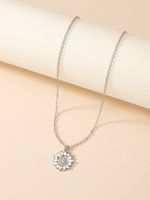 Simple Style Sunflower Alloy Plating Women's Pendant Necklace main image 4