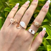 Vintage Style Xuping Simple Style Oval Heart Shape Alloy Plating Hollow Out 18k Gold Plated Women's Open Rings main image 1