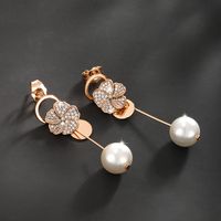 1 Pair Xuping Simple Style Commute Flower Plating Inlay Alloy Artificial Gemstones Artificial Pearls 18k Gold Plated Drop Earrings main image 3