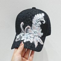 Women's Cute Simple Style Bear Embroidery Curved Eaves Baseball Cap sku image 2