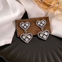 1 Pair Classic Style Heart Shape Alloy Drop Earrings main image 1