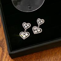 1 Pair Classic Style Heart Shape Alloy Drop Earrings main image 8