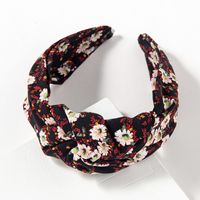 Women's Vintage Style Flower Cloth Hair Band main image 4