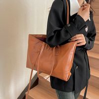 Women's Pu Leather Solid Color Vacation Square Zipper Tote Bag sku image 2