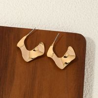 1 Pièce Style Simple Commuer Forme C Couleur Unie Placage Alliage Boucles D'oreilles main image 9