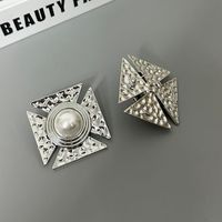 1 Pair Retro French Style Square Inlay Alloy Artificial Pearls Ear Studs sku image 3