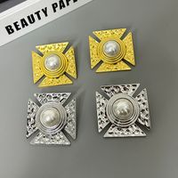 1 Pair Retro French Style Square Inlay Alloy Artificial Pearls Ear Studs main image 6