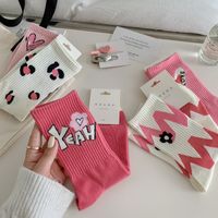 Women's Simple Style Letter Heart Shape Cotton Crew Socks A Pair main image 2