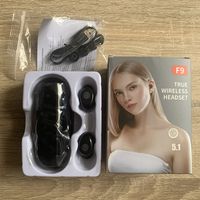 Fashion Bluetooth Headset With Ultra-long Life Battery And Digital Display With Power Bank sku image 2