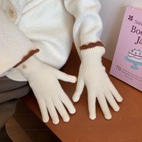 Women's Basic Solid Color Gloves A Pair main image 2