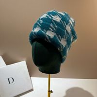 Mujeres Elegante Estilo Preppy Dulce Tartán Sin Alero Gorro De Lana sku image 3