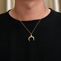 304 Stainless Steel 18K Gold Plated Simple Style Plating Moon Pendant Necklace main image 3