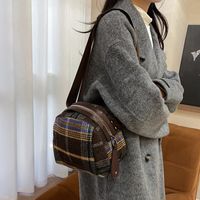 Women's Woolen Plaid Vacation Sewing Thread Oval Zipper Shoulder Bag main image 3