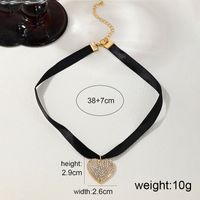 Ig Style Sweet Heart Shape Alloy Inlay Artificial Rhinestones Artificial Pearls Women's Pendant Necklace main image 3